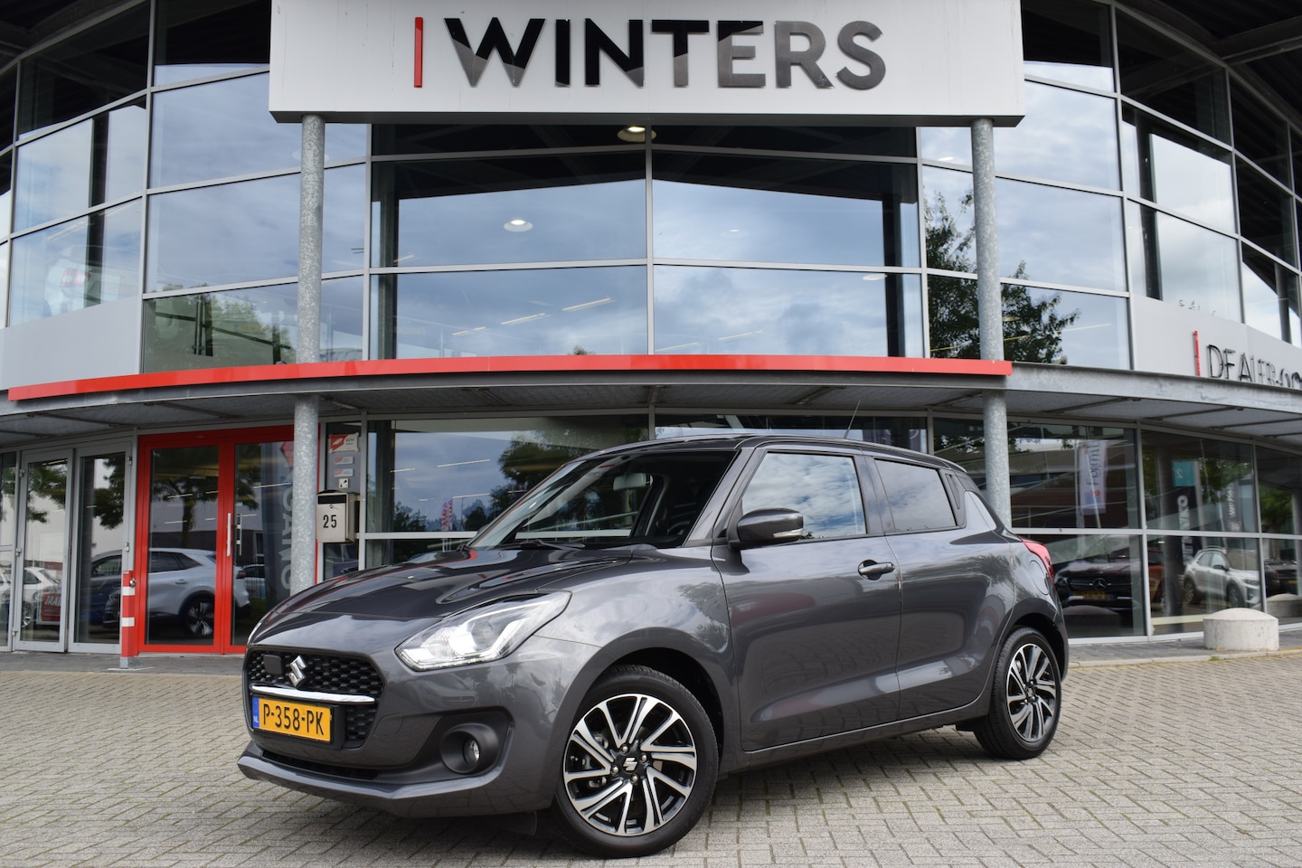 Suzuki Swift - 1.2 Style Smart Hybrid | Cruise Control Adaptief | Climate Control | Navigatie | Camera + - AutoWereld.nl