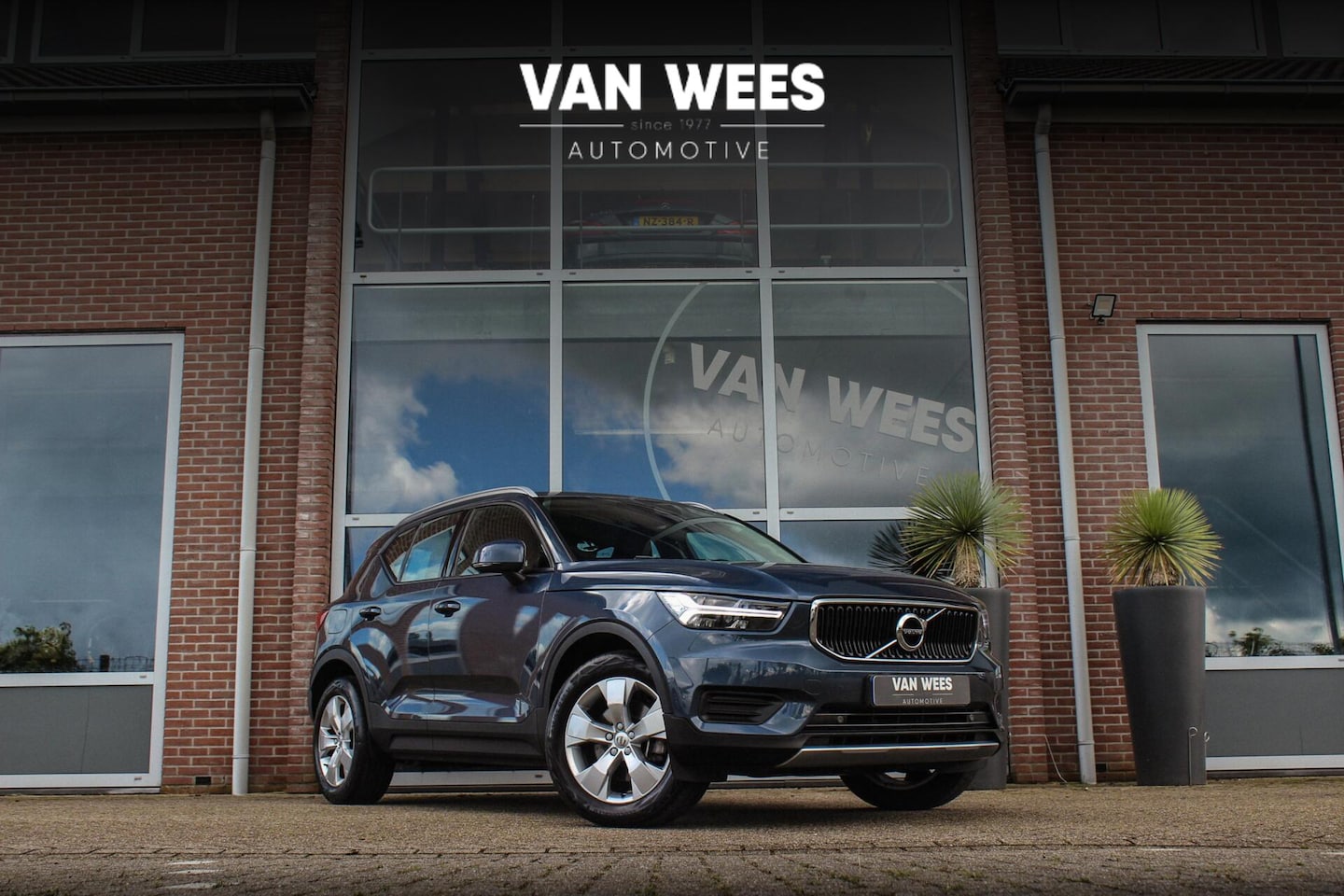 Volvo XC40 - 2.0 B3 Momentum | 2e eigenaar | NL auto | Cruise control | Rijstrooksensor | Climate contr - AutoWereld.nl