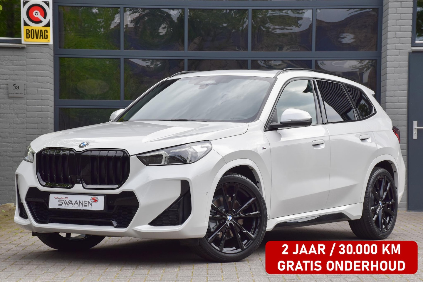 BMW X1 - sDrive20i M Sport | Pano | 360 cam | 20 inch | Leer - AutoWereld.nl