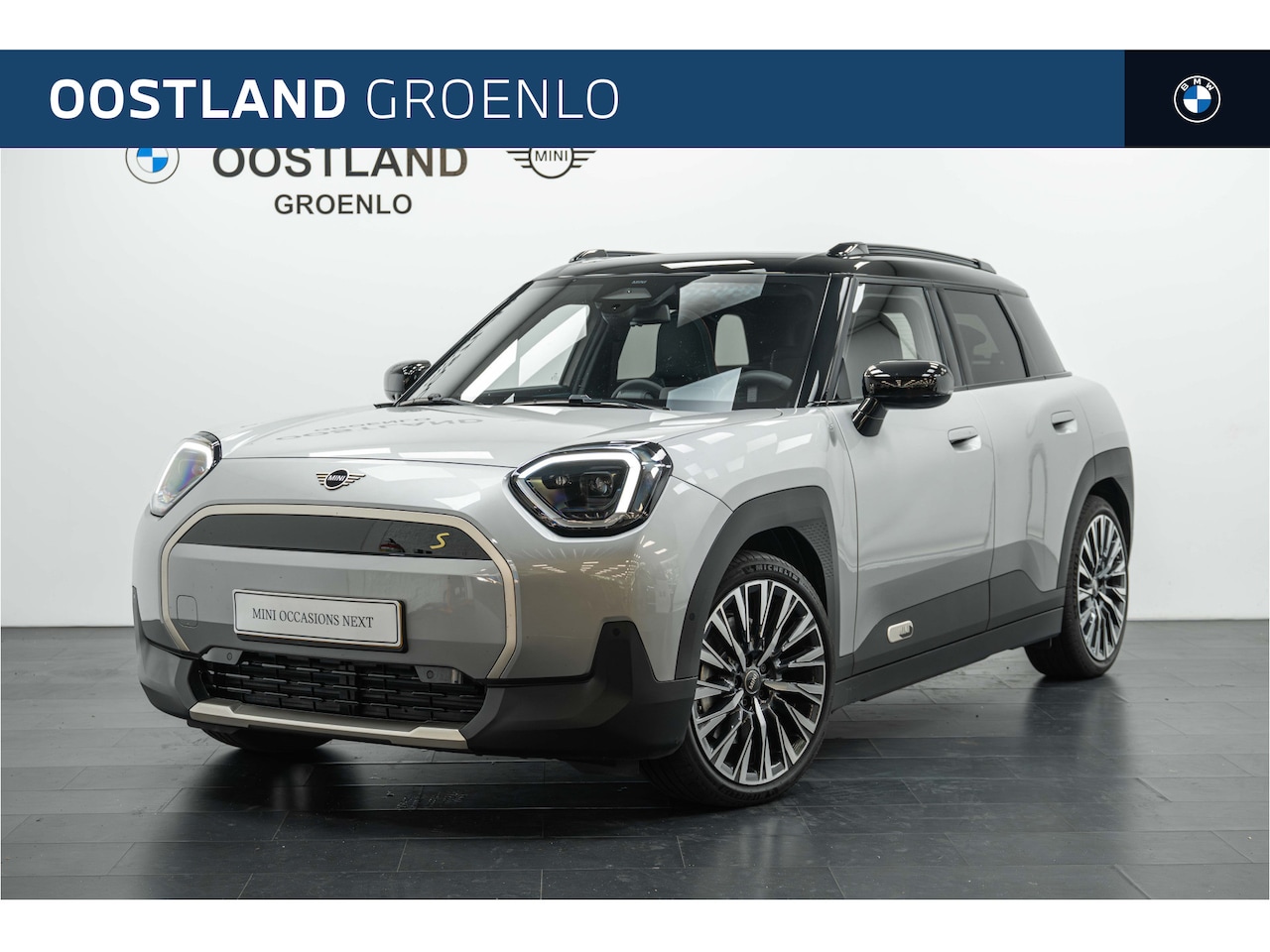 MINI Aceman - SE / Favoured / Pakket M / 19" Eternal Spoke 2-tone - AutoWereld.nl