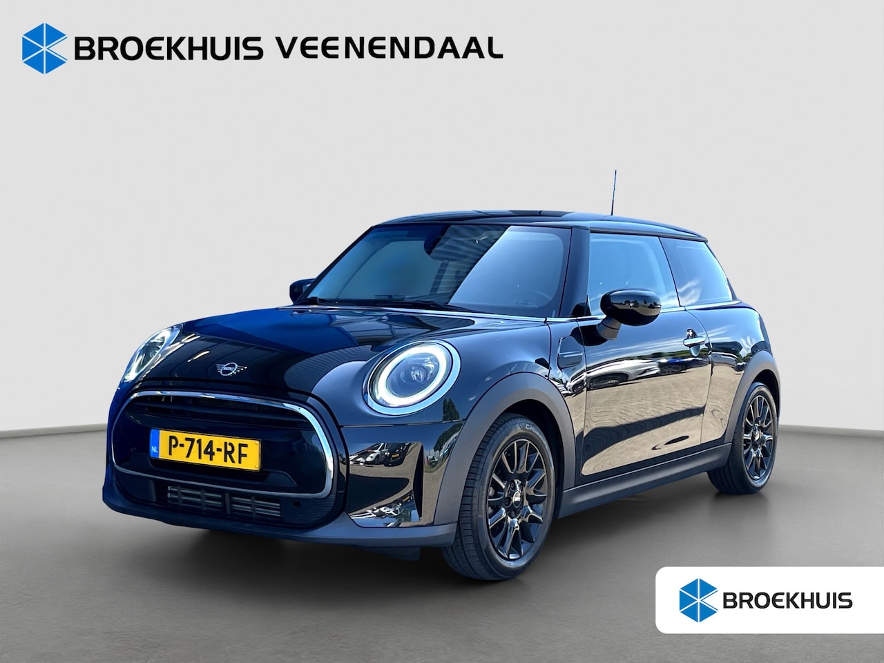 MINI Cooper - 1.5 Classic | Cruise Control | Navigatie | Climate Control | PDC | - AutoWereld.nl