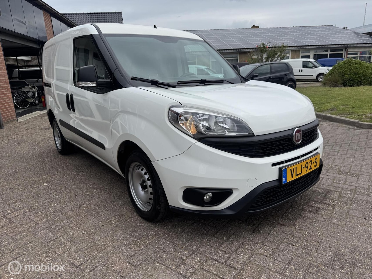 Fiat Doblò Cargo - 1.6 MJ L1H1 1.6 MJ L1H1 - AutoWereld.nl