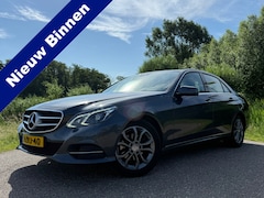 Mercedes-Benz E-klasse - 220 CDI Prestige Avantgarde Automaat / Schuif-Kanteldak / Leder / Navi / Clima / Trekhaak