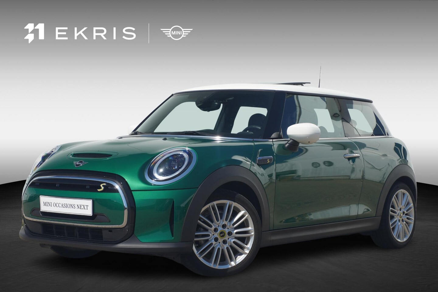 MINI Electric - 3-deurs | Classic Uitvoering | Connected Navigation Pakket | Comfort Pack - AutoWereld.nl