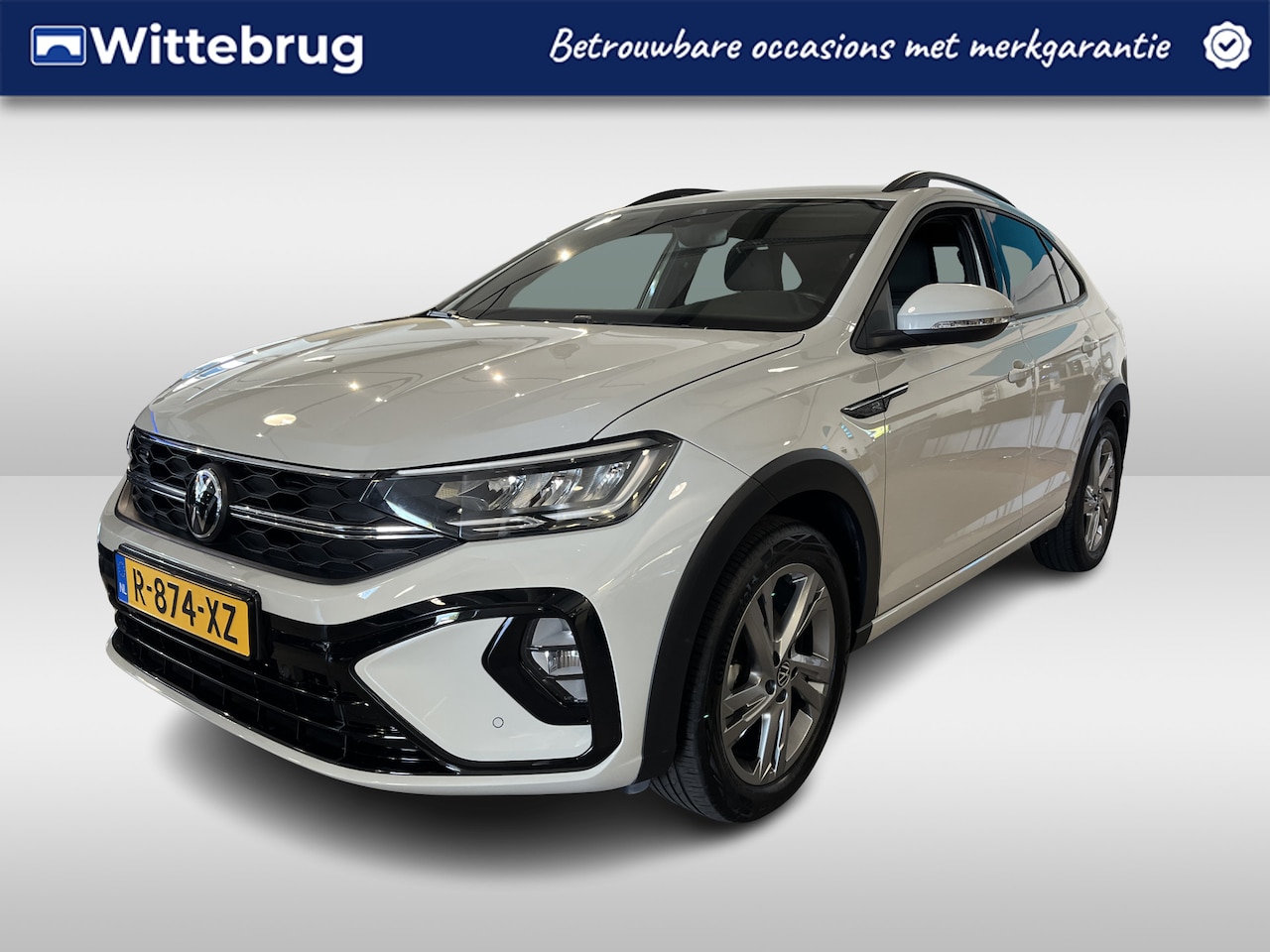 Volkswagen Taigo - 1.0 TSI R-Line Parkeersensoren / Navigatie / Comfort + multimedia pakket / LED verlichtin - AutoWereld.nl