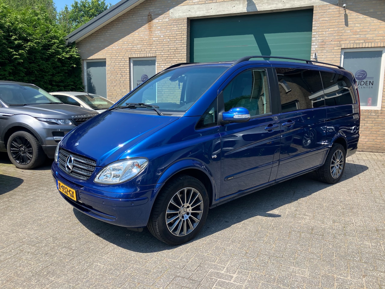 Mercedes-Benz Viano - 3.5 V6 Trend 2 keer schuifdeur , luchtvering , trekhaak - AutoWereld.nl