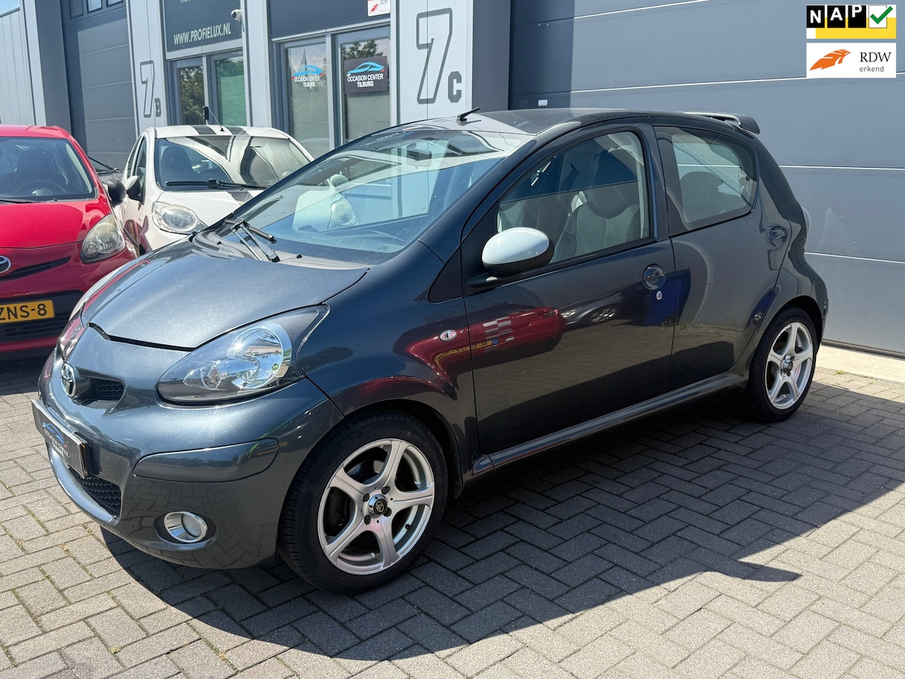 Toyota Aygo - 1.0 AIRCO | ELEKTR PAKKET | APK 10-26 | NAP | - AutoWereld.nl