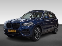 BMW X3 - (g01) xDrive30e PHEV Beige leder, Schuif- Kanteldak, 20" lichtmetalen velgen, automaat