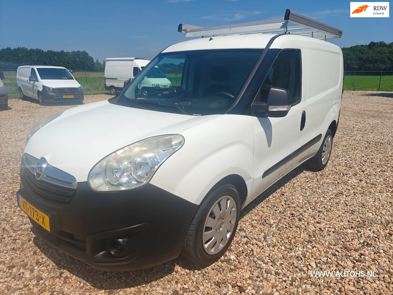 Opel Combo - 1.3 CDTi L1H1 ecoFLEX Edition 1.3 CDTi L1H1 ecoFLEX Edition , airco , Apk juni 2027 , Nette bus. trekhaak. - AutoWereld.nl