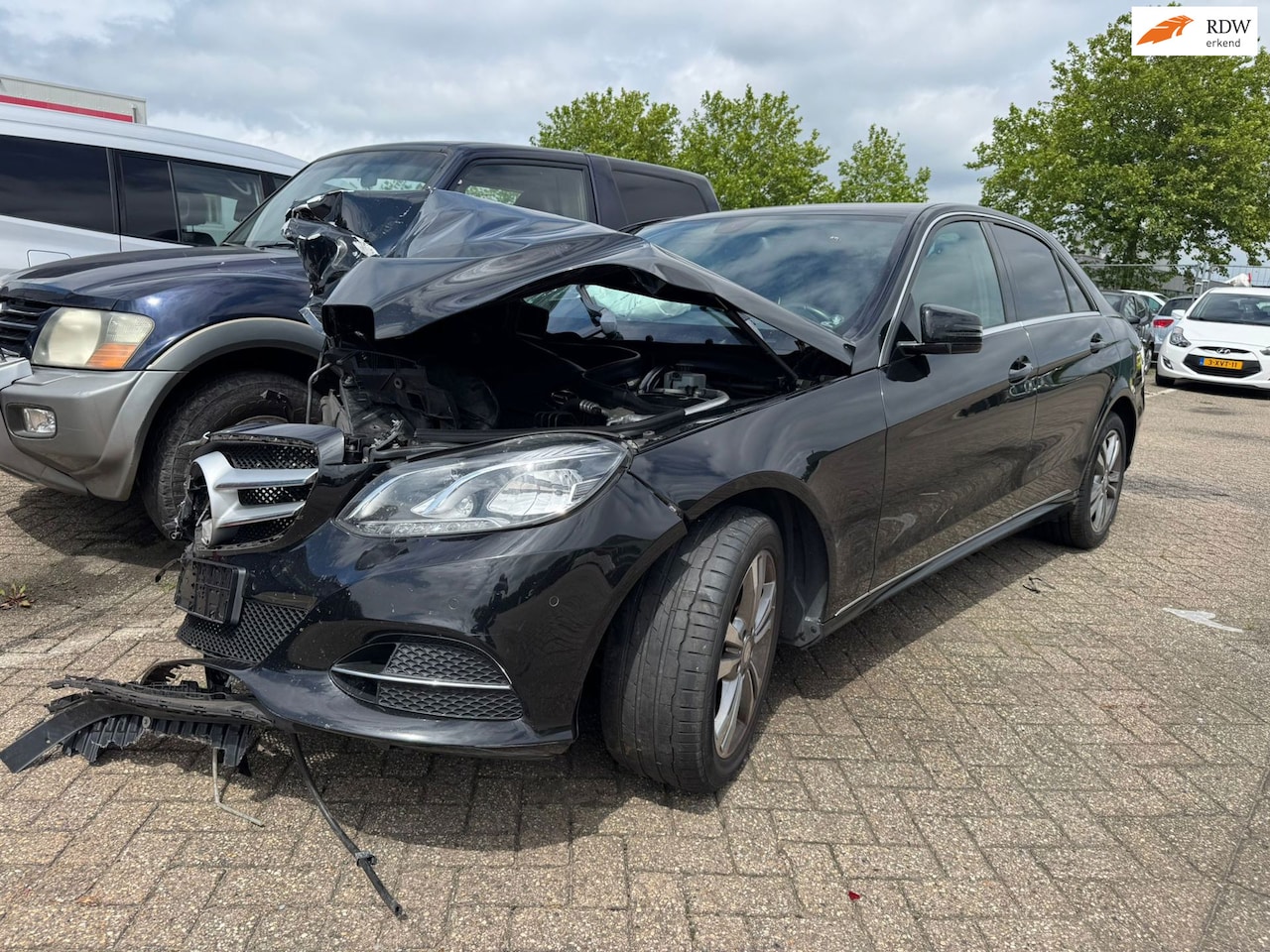 Mercedes-Benz E-klasse - 200 BlueTEC Ambition Avantgarde SCHADE AUTO - AutoWereld.nl