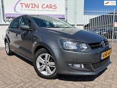 Volkswagen Polo - 1.2 TSI Life Stoelverwarming Cruise Clima PDC