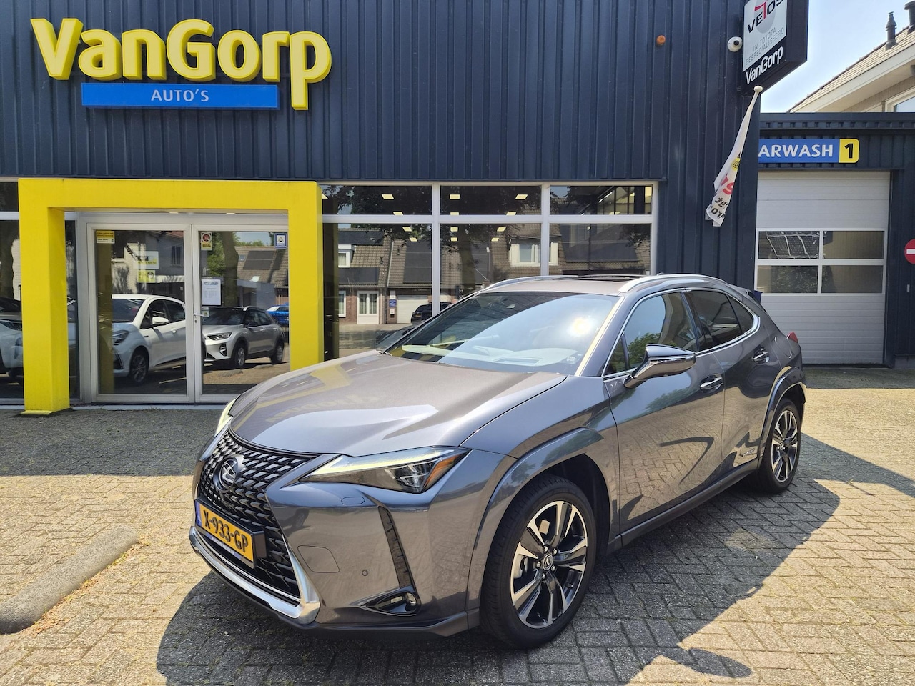 Lexus UX - 250h AWD Executive Line All-in prijs! - AutoWereld.nl