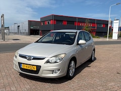 Hyundai i30 - 1.4i Blue Dynamic Business