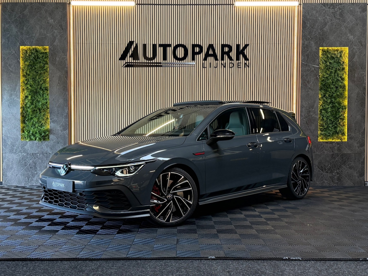 Volkswagen Golf - 2.0 TSI GTI CLUBSPORT BTW|PANO|HARMANKARDON|HuD|LEDER|MEMORY|IQ LIGHTS|BLINDSPOT|SFEERVERL - AutoWereld.nl