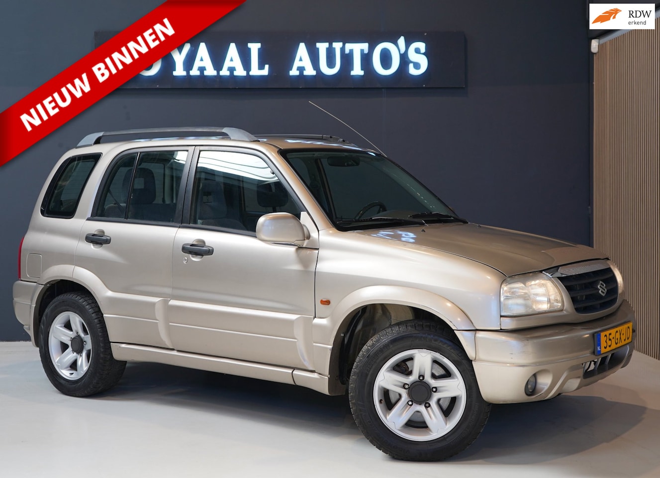 Suzuki Grand Vitara - 2.0 | AIRCO | ELEK.RAMEN | APK |4X4. - AutoWereld.nl