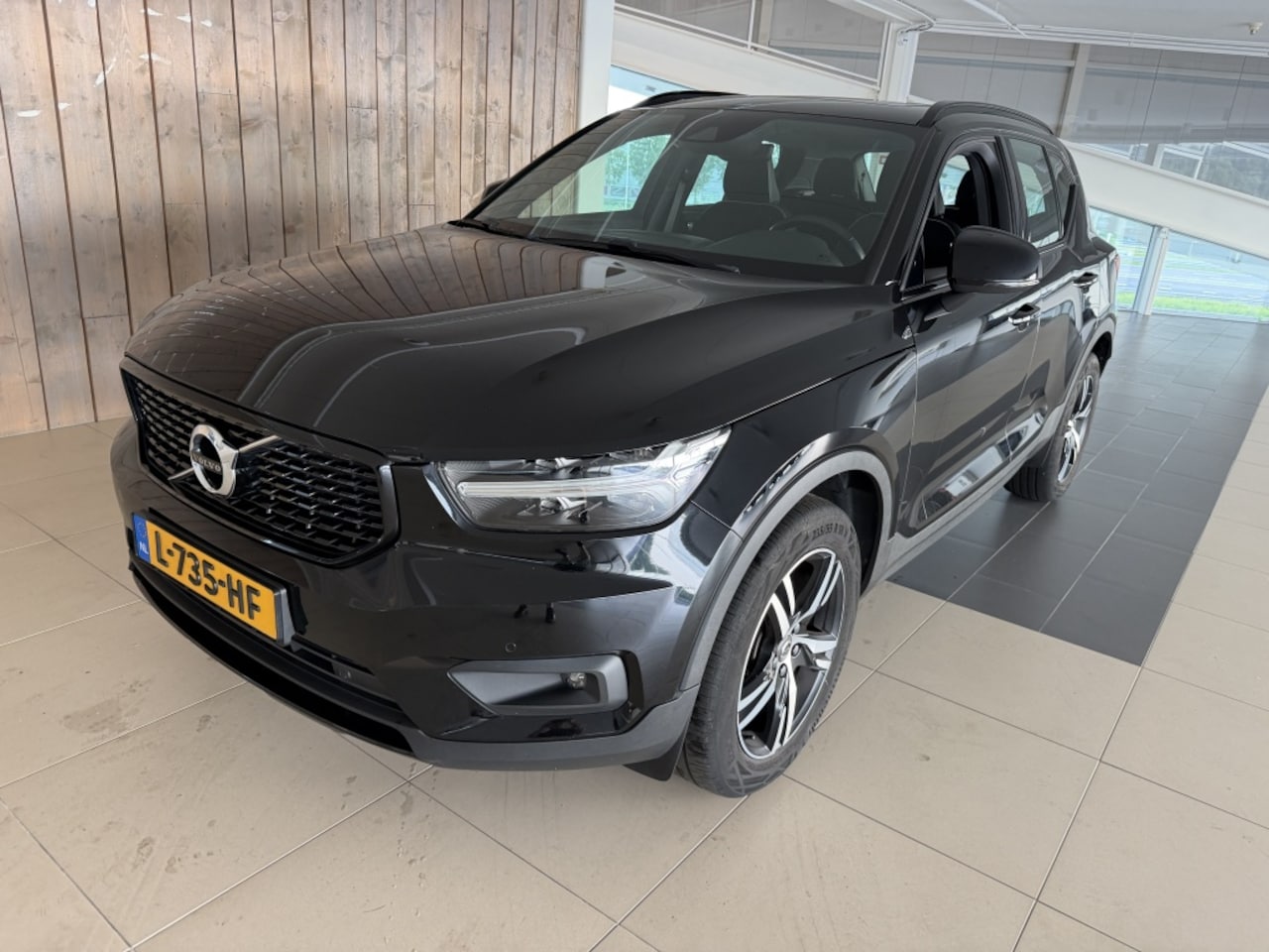 Volvo XC40 - 1.5 T2 R-Design 1.5 T2 R-Design - AutoWereld.nl
