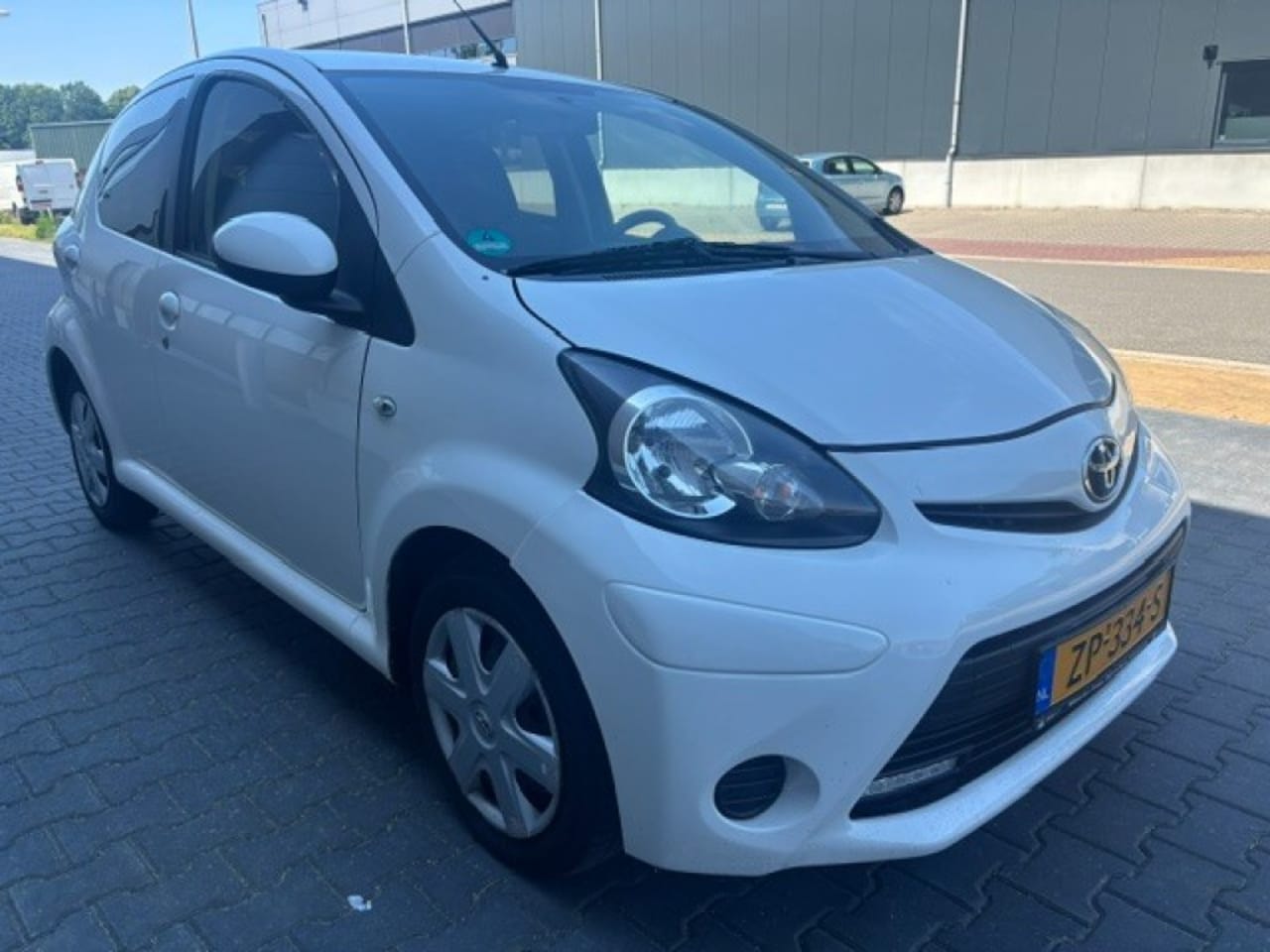 Toyota Aygo - 1.0 VVT-i Comfort 1.0 VVT-I COMFORT - AutoWereld.nl