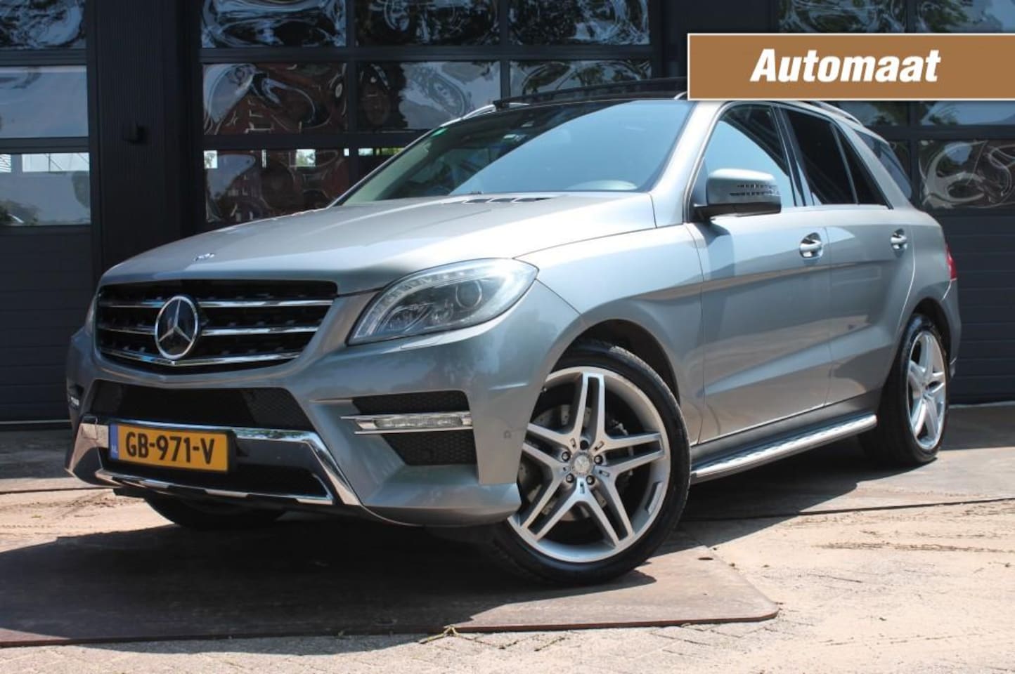 Mercedes-Benz M-klasse - 350 BLUETEC CDI 258 pk AMG-line Praktisch 1e eigenaar / Panorama dak - AutoWereld.nl