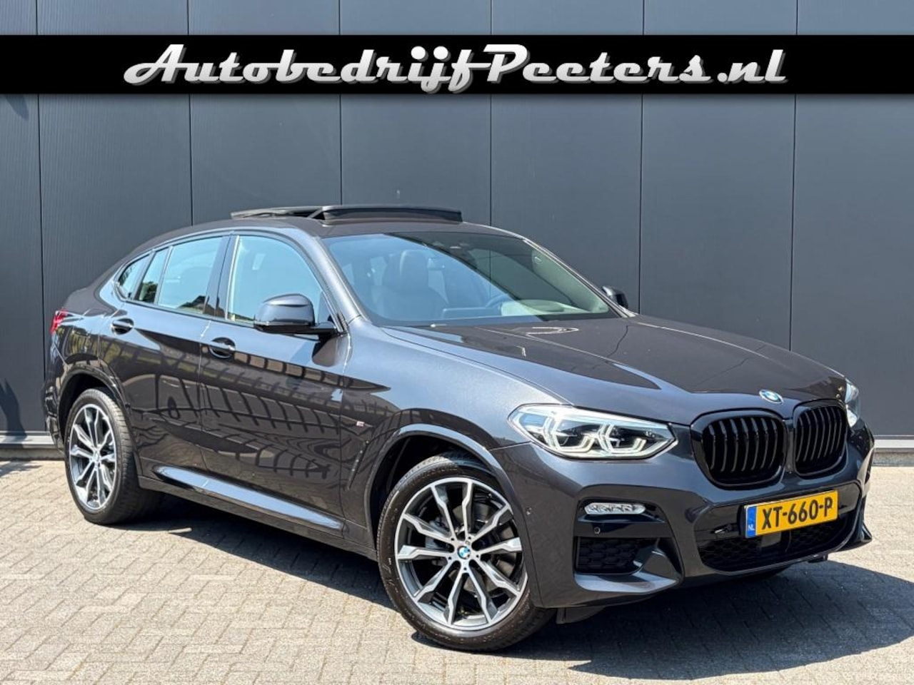 BMW X4 - xDrive20i M Sport Pano HUD Camera Sfeerlicht Leder LED NL-auto - AutoWereld.nl