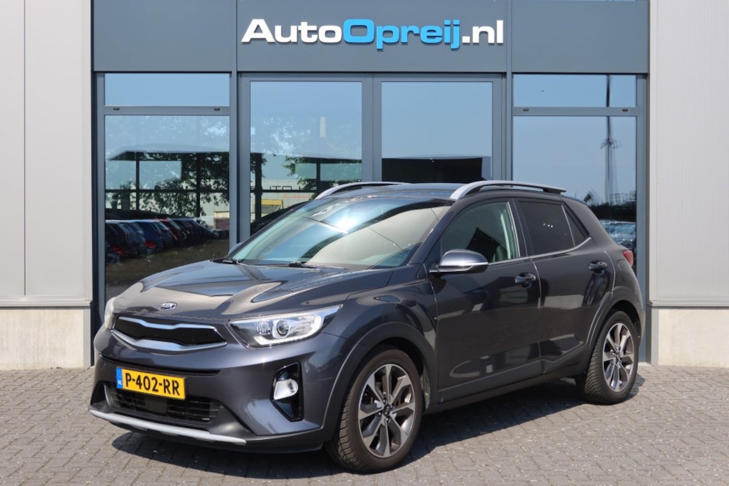 Kia Stonic - 1.0 T-GDi ExecutiveLine AUTOMAAT NAVI, Camera, Stoelverwarming, Trekhaak - AutoWereld.nl