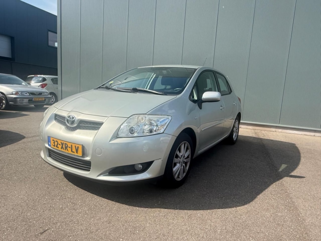 Toyota Auris - 1.6-16V Luna CLIMA AIRCO / KEYLESS / TREKHAAK ! - AutoWereld.nl