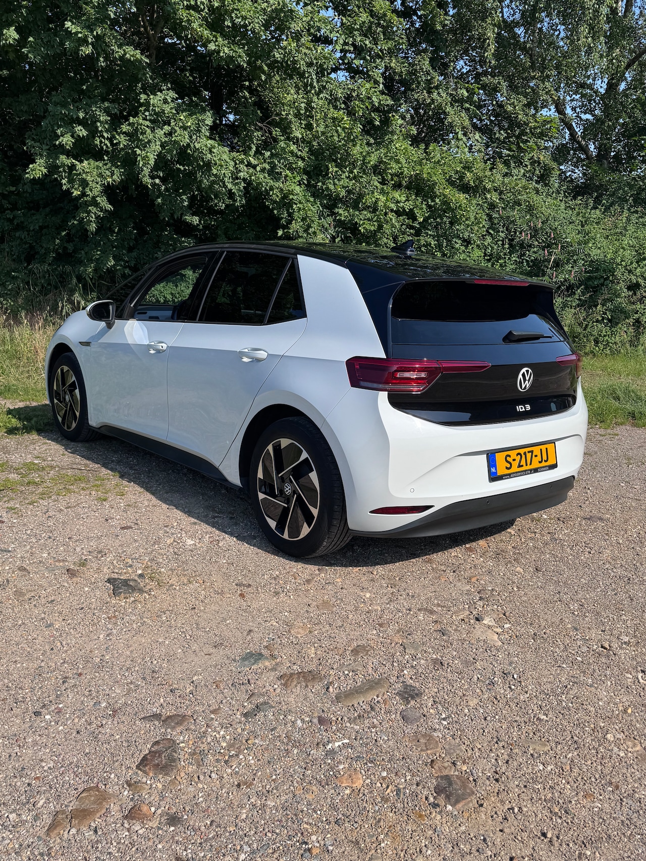 Volkswagen ID.3 - Pro 58 kWh Camera, first pro, keyless
