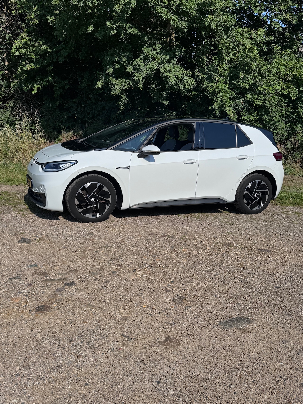Volkswagen ID.3 - Pro 58 kWh Camera, first pro, keyless