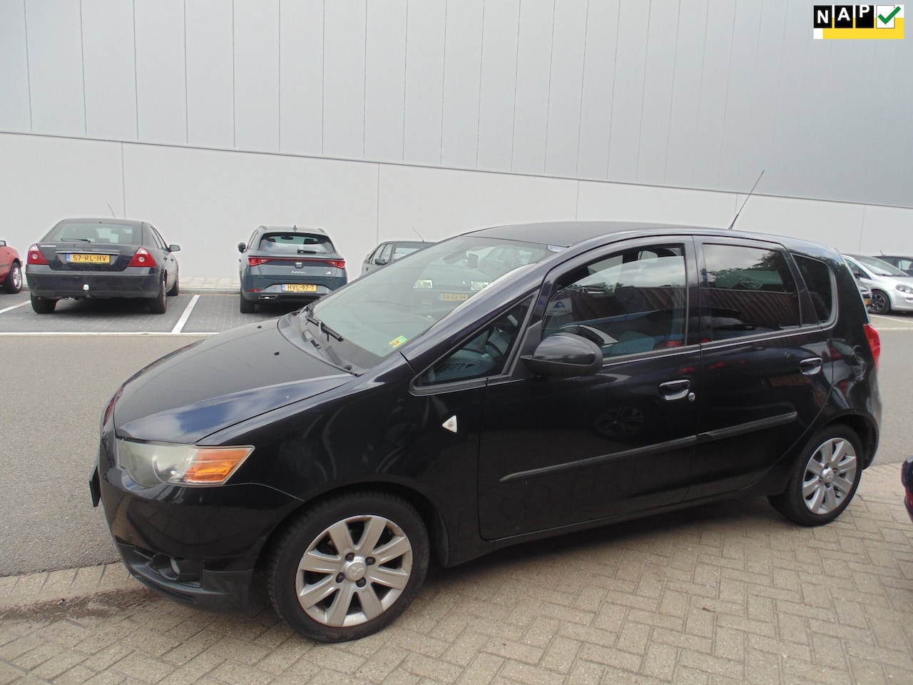 Mitsubishi Colt - 1.3 Edition Two 2010 met airco trekhaak 5 - AutoWereld.nl