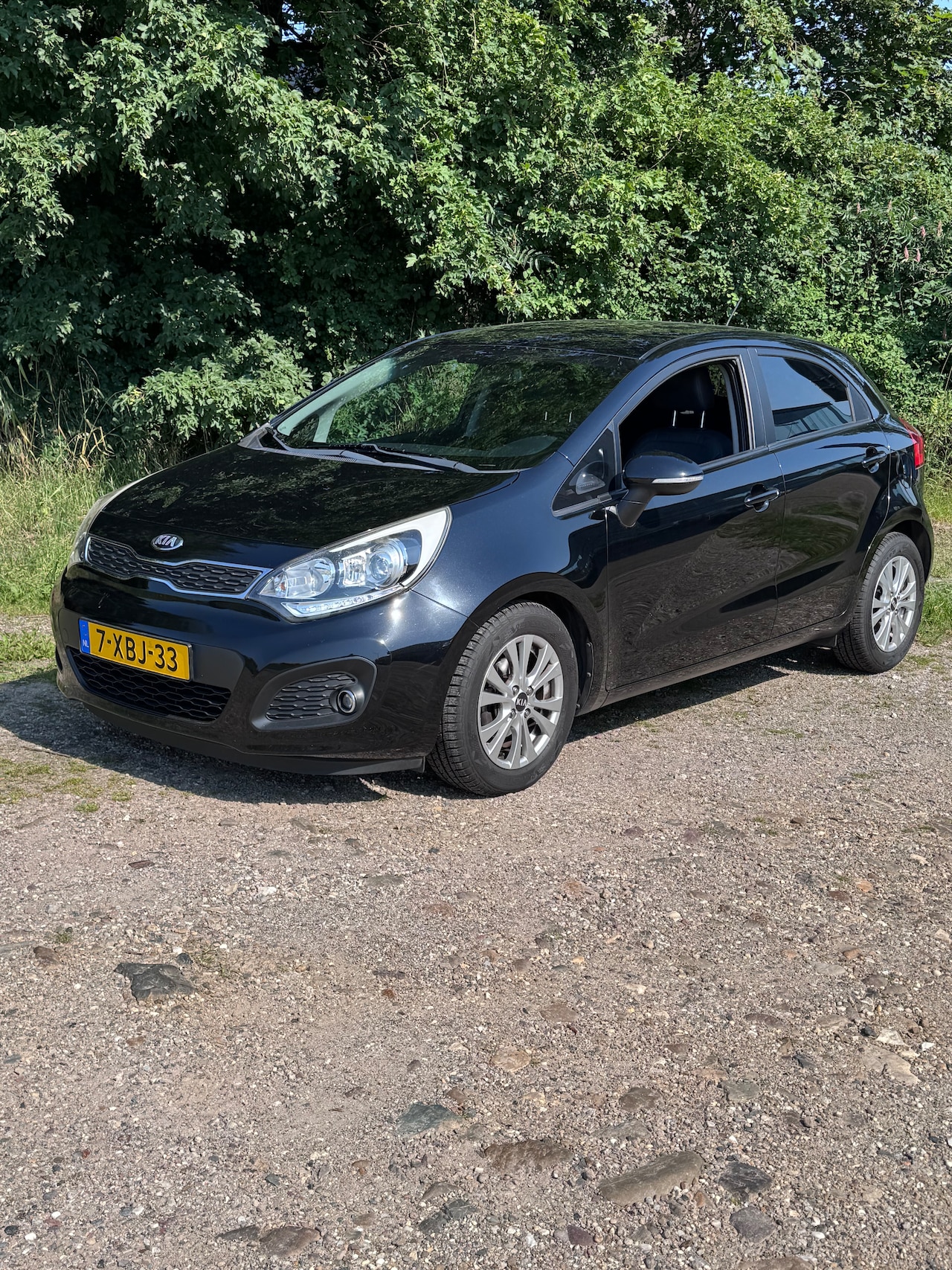 Kia Rio - 1.2 CVVT World Cup Edition Plus WK editie, leer, clima, keyless.