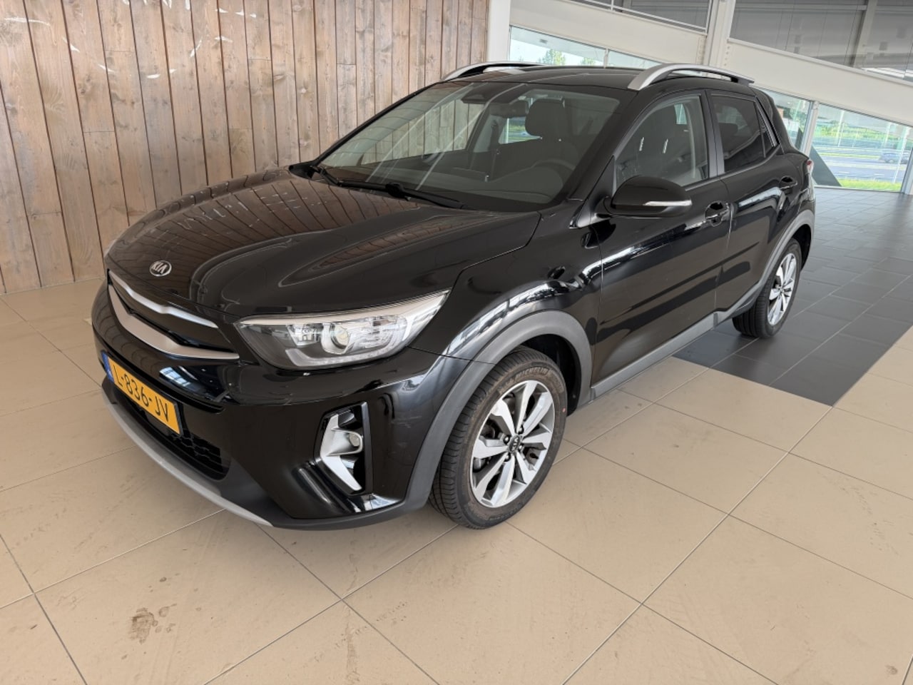 Kia Stonic - 1.0 T-GDi MHEV Dyn+L - AutoWereld.nl