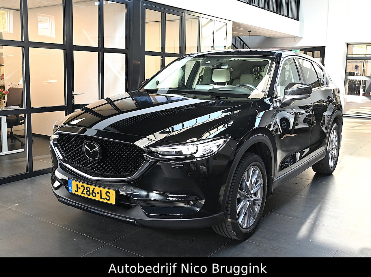 Mazda CX-5 - SkyActiv-G 165 automaat Luxury met Wit leer *Trekhaak* *Dealeronderhouden* *All-in prijs* - AutoWereld.nl