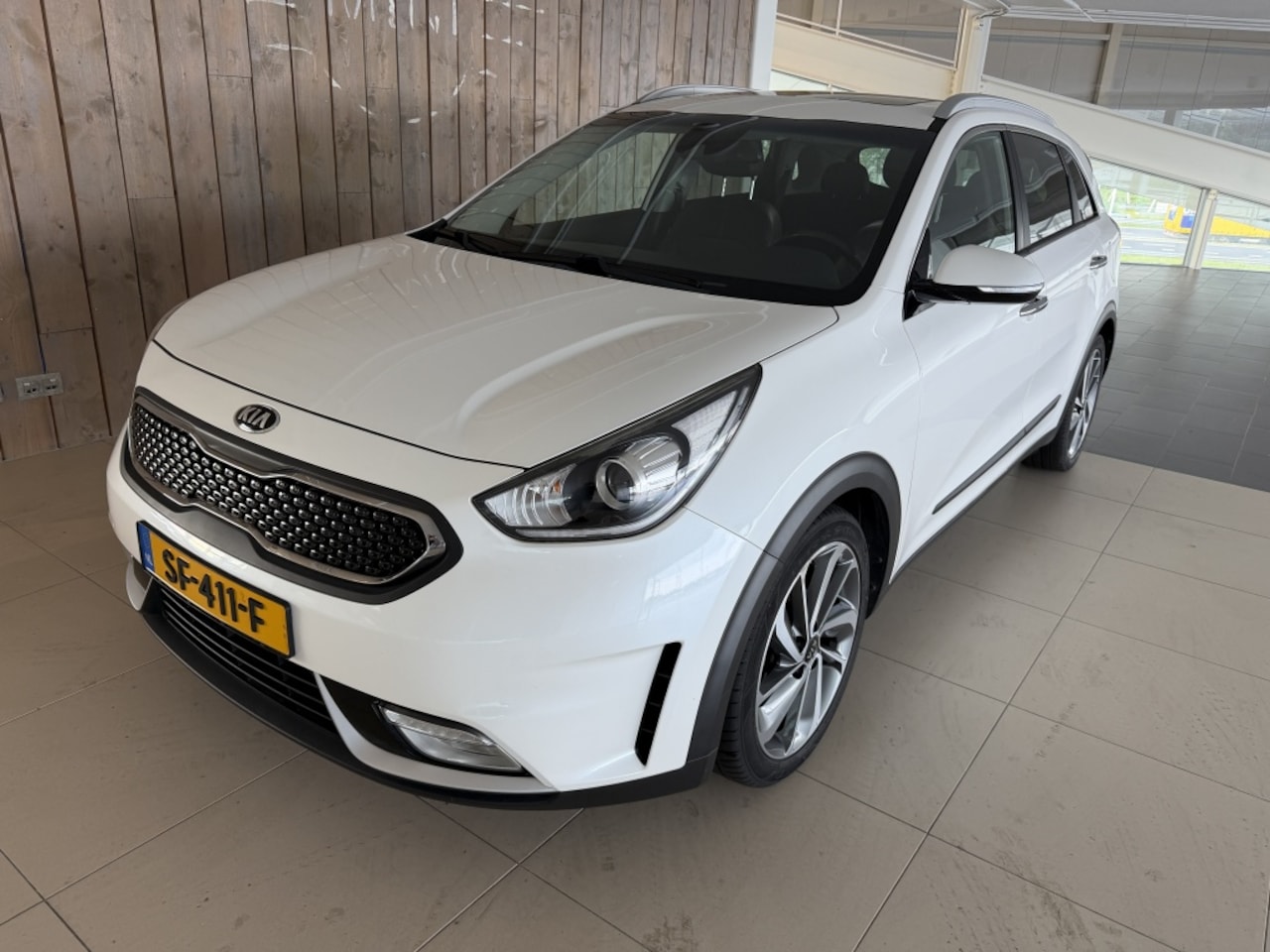 Kia Niro - 1.6 GDi H. Edition - AutoWereld.nl