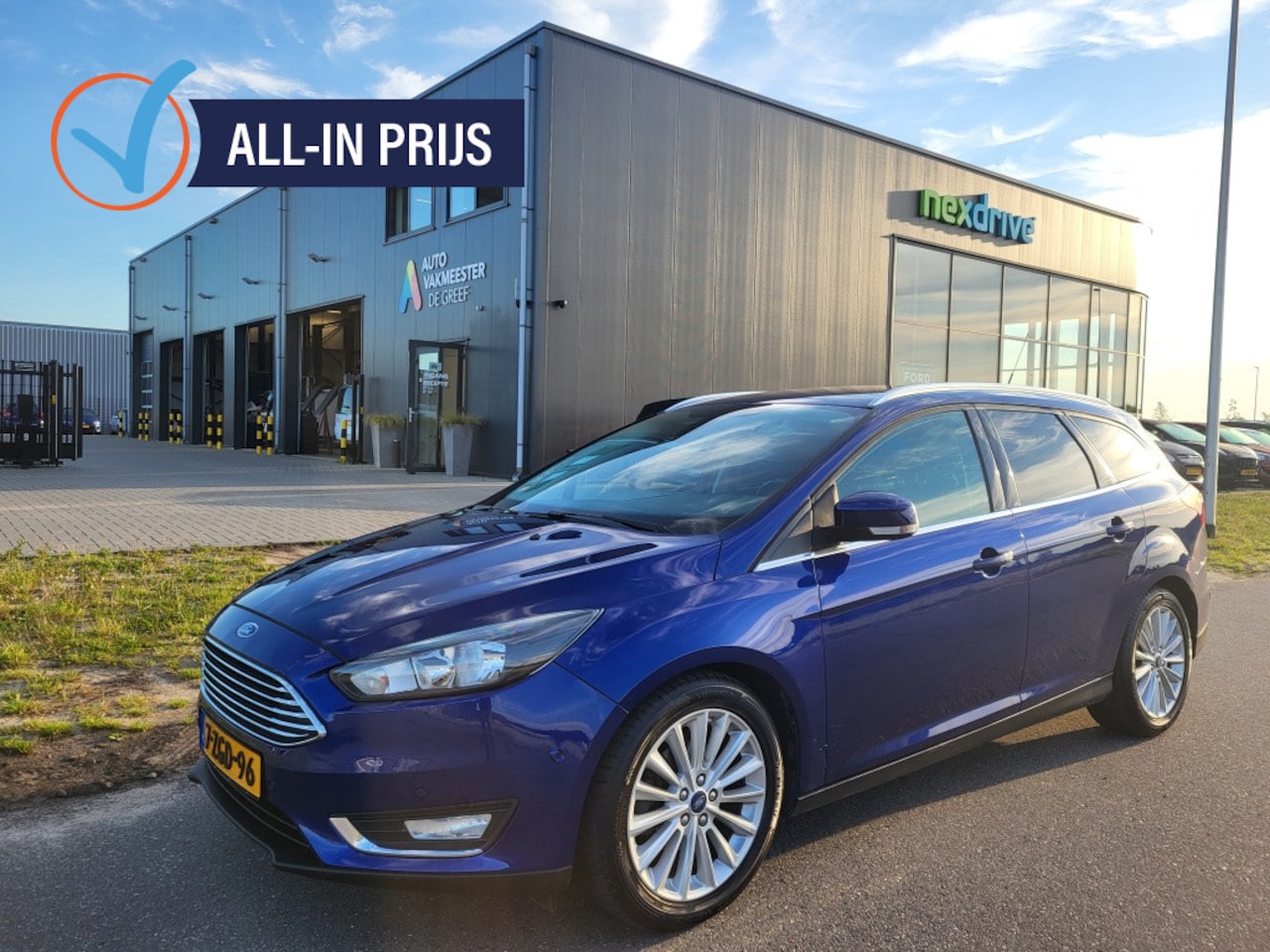 Ford Focus Wagon - 1.0 125 pk Titanium Edition Trekhaak nwe. distributie - AutoWereld.nl