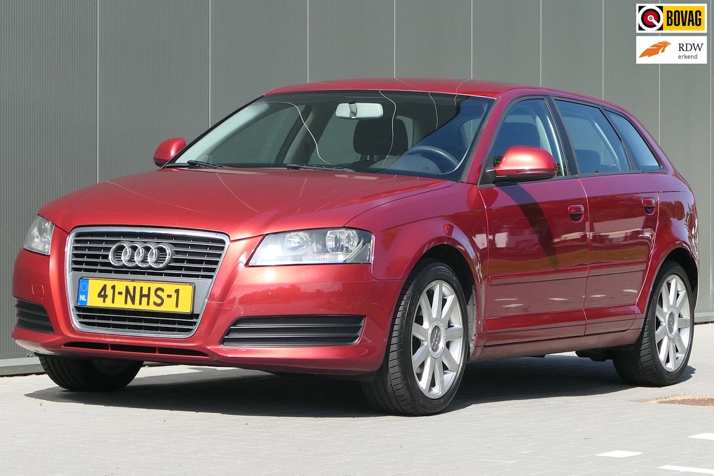 Audi A3 Sportback - 1.6 Attraction Business Edition Carplay Airco - AutoWereld.nl