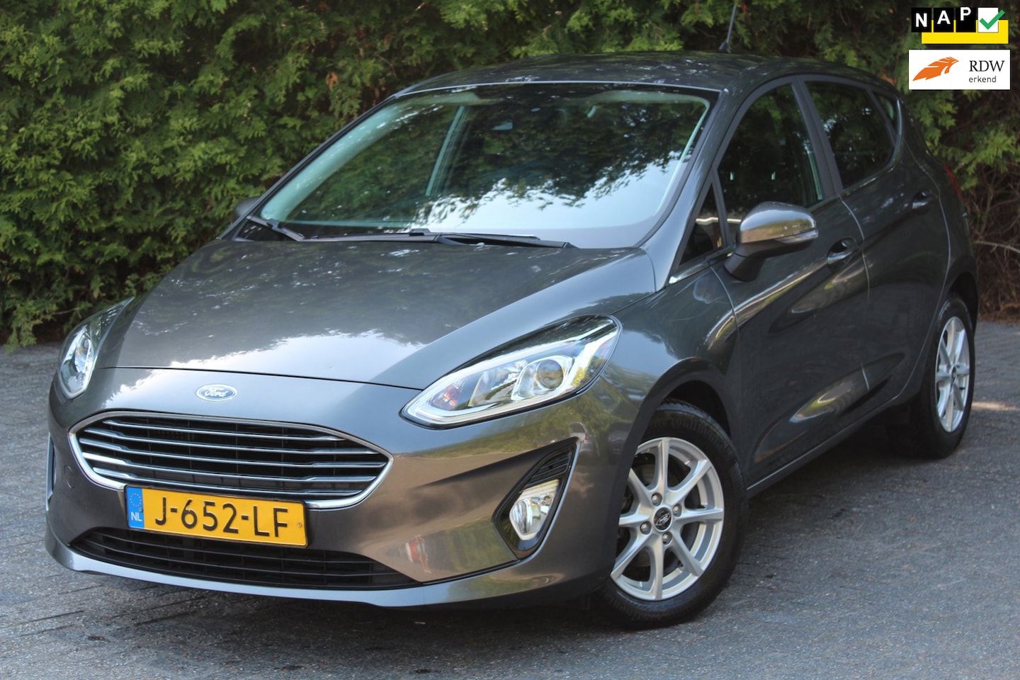 Ford Fiesta - 1.0 EcoBoost Hybrid Titanium 125PK | Climate Control | NAVI | LMV | PDC V+A | Cruise Contr - AutoWereld.nl