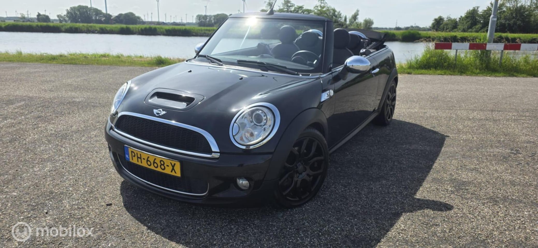 MINI Cabrio - 1.6 Cooper S Pepper, Cabriolet, Xenon, Navigatie - AutoWereld.nl