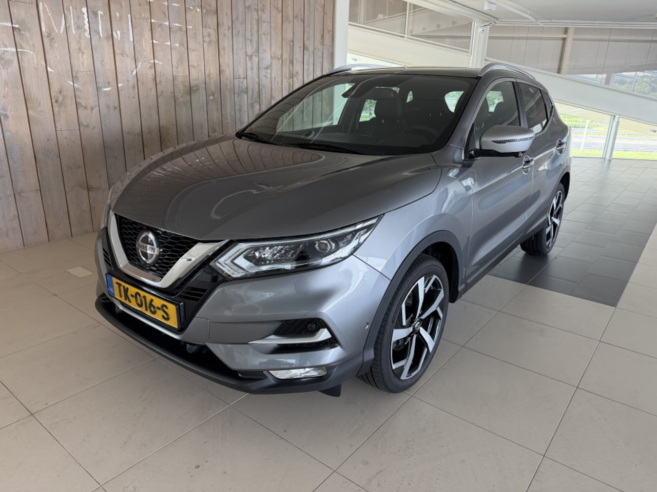Nissan Qashqai - 1.2 Tekna 1.2 Tekna + - AutoWereld.nl