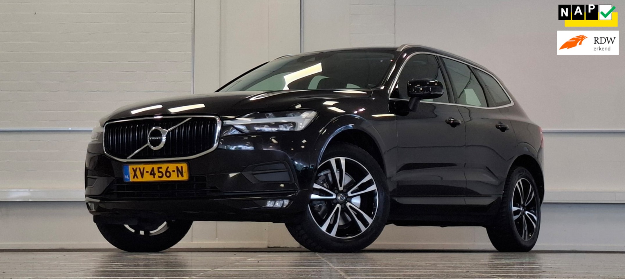 Volvo XC60 - 2.0 T5 Momentum Lerenbekleding Trekhaak Business Pack Connect Plus - AutoWereld.nl