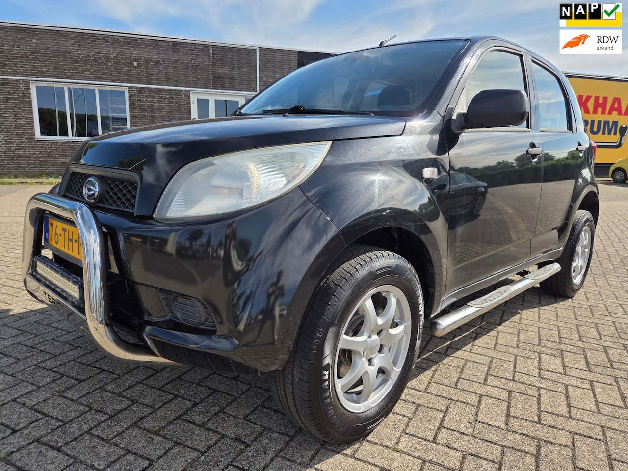 Daihatsu Terios - 1.5-16v 2WD/CAMERA/TREKHAAK/CRUIS CONTROL - AutoWereld.nl