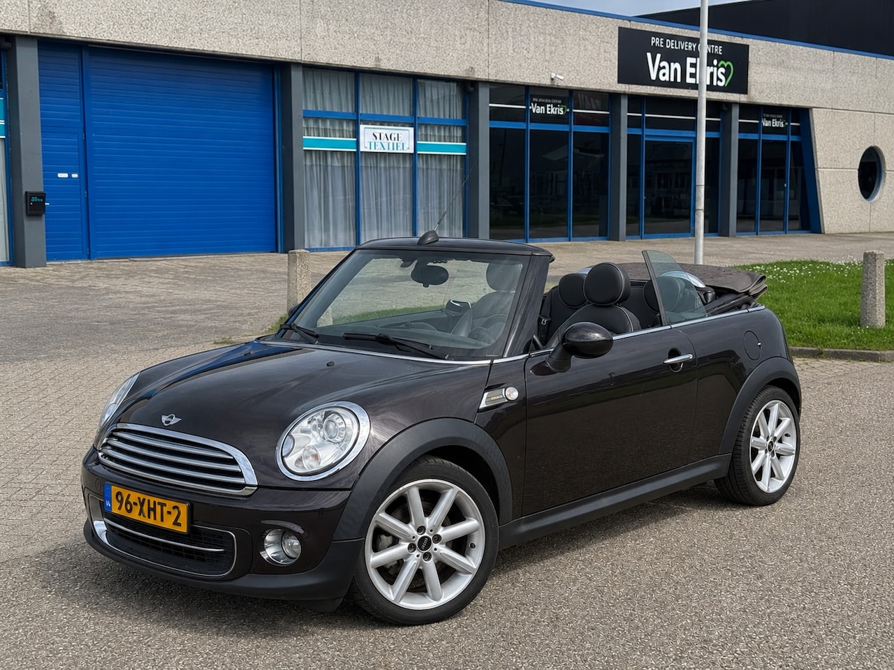 MINI Cabrio - 1.6 Cooper Chili Cabrio 2012 Nieuwe Ketting - AutoWereld.nl