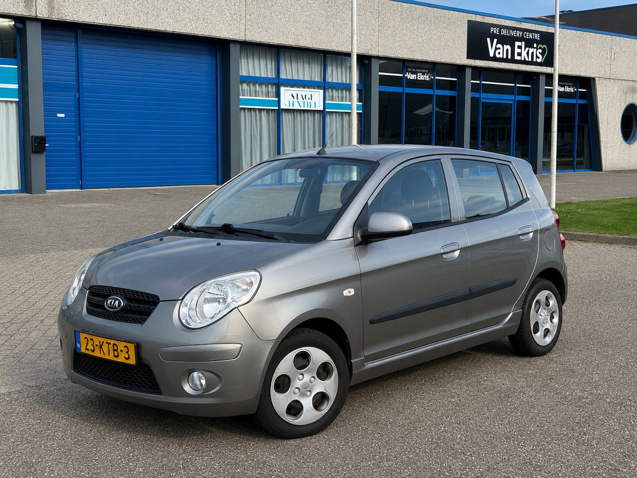 Kia Picanto - 1.0 2010 5-DRS Bluetooth Airco NW Distributie - AutoWereld.nl