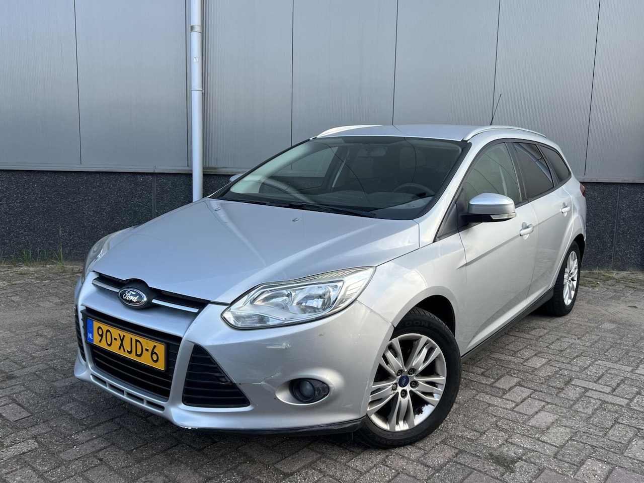 Ford Focus Wagon - 1.6 TI-VCT Titanium Airco Stoelverwarming - AutoWereld.nl