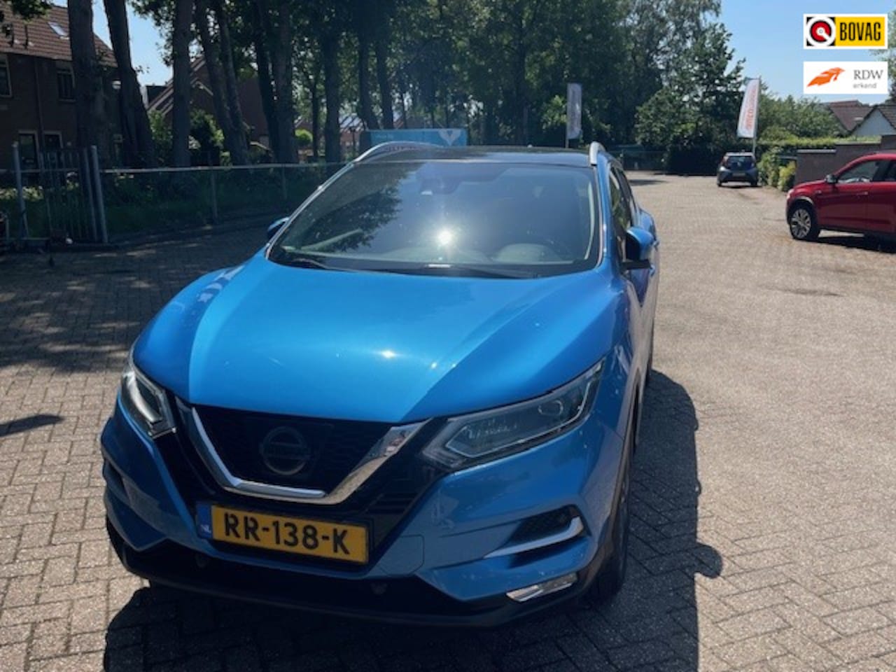 Nissan Qashqai - 1.2 N-Connecta 360 GRADEN CAMERA|TREKHAAK|PANO DAK|NAVI - AutoWereld.nl