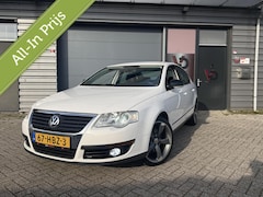 Volkswagen Passat - 1.4 TSI DSG NAP LED Dealer CARPLAY CAMERA