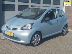 Toyota Aygo - 1.0-12V 2007 100084 KM