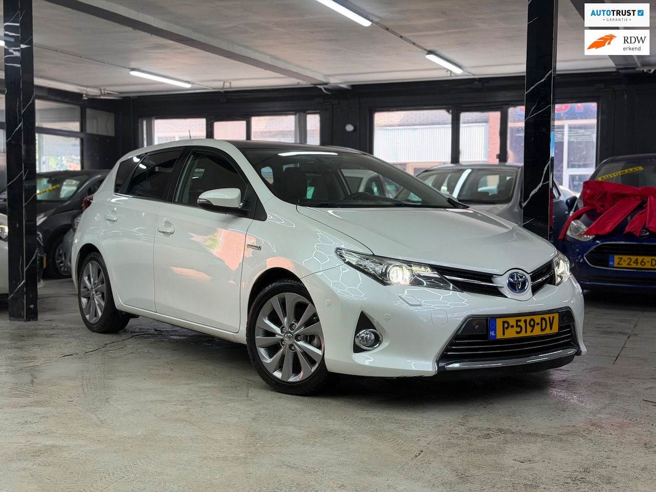 Toyota Auris - 1.8 Hybrid Dynamic vol opties - AutoWereld.nl