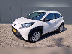 Toyota Aygo X - 1.0 VVT-i MT Play//AIRCO //CAMERA//CRUISE//28000 KM