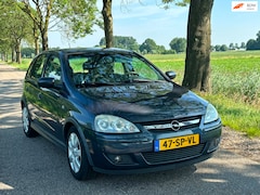Opel Corsa - 1.2-16V Silverline Airco / Trekhaak