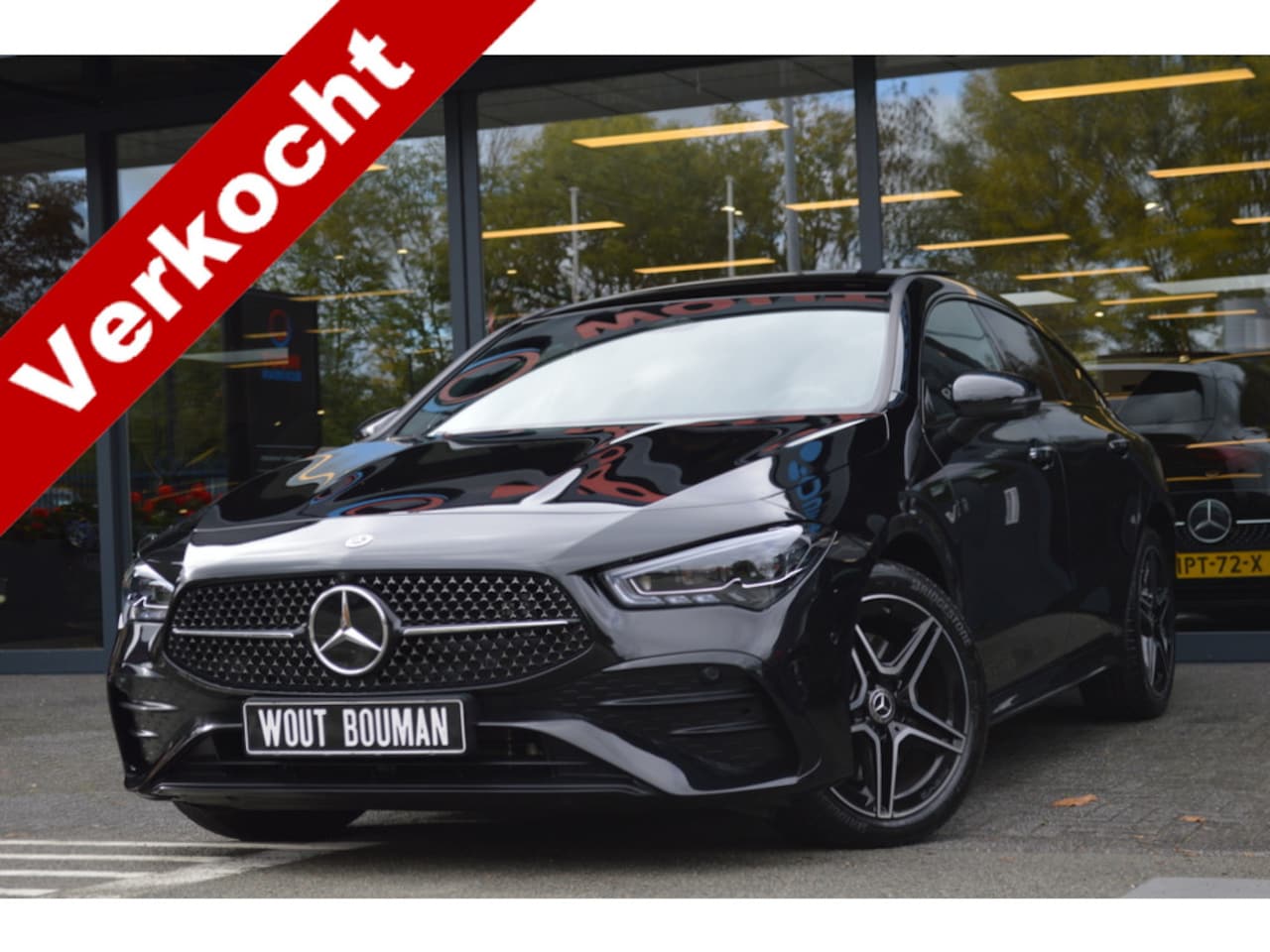 Mercedes-Benz CLA-klasse Shooting Brake - 250 e AMG Led Leder Panorama Memory Distronic Burmester Camera 360 Head-Up Trekhaak Pdc - AutoWereld.nl