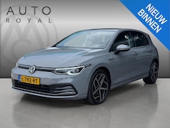 Volkswagen Golf - 1.5 eTSI R-Line IQ LED | MASSAGE STOELEN | CAMERA | NAVIGATIE | PANORAMADAK | CRUISECONTRO